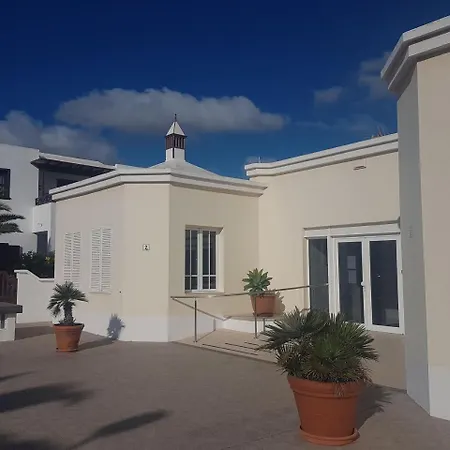 Casa-sol-y-playa * Playa Honda (Lanzarote)